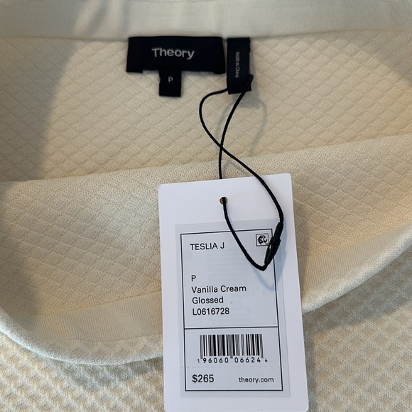 Theory Vanilla Cream skirt - Picture 3 of 6